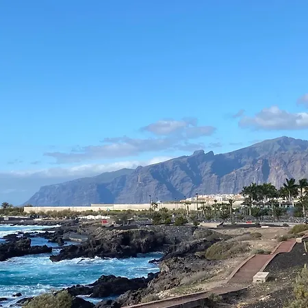 Ocean View, Tenerife Apartment *